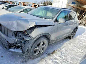 2023 VOLVO XC40 PLUS