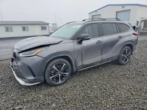2022 TOYOTA HIGHLANDER