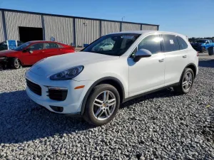 2016 PORSCHE CAYENNE