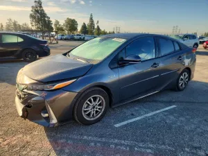 2017 TOYOTA PRIUS