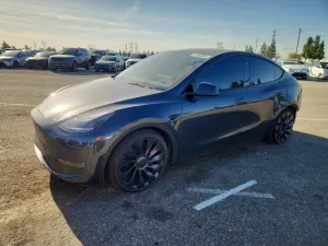 2024 TESLA MODEL Y