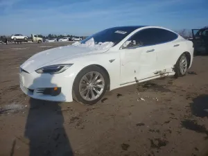 2016 TESLA MODEL S