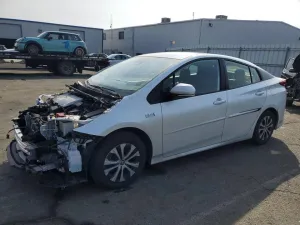 2022 TOYOTA PRIUS