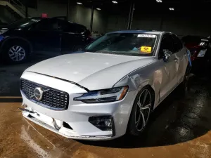 2024 VOLVO S60
