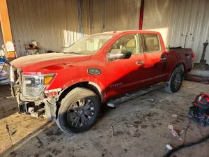 2017 NISSAN TITAN