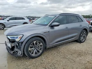 2021 AUDI E-TRON