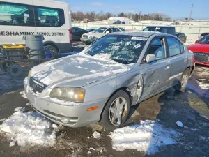 2004 HYUNDAI ELANTRA