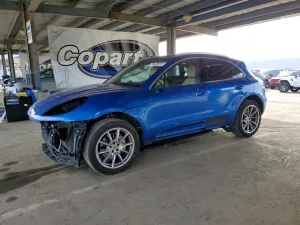 2017 PORSCHE MACAN