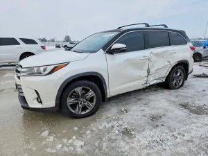 2017 TOYOTA HIGHLANDER