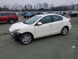 2013 MAZDA 3