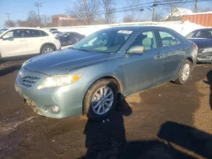 2011 TOYOTA CAMRY