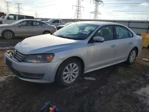 2013 VOLKSWAGEN PASSAT