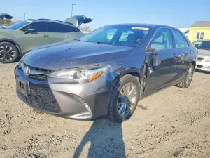 2016 TOYOTA CAMRY