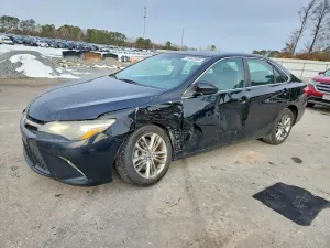 2015 TOYOTA CAMRY