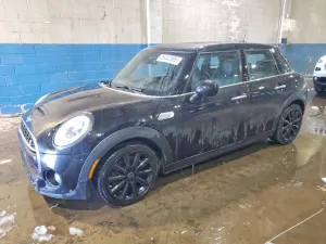 2017 MINI COOPER