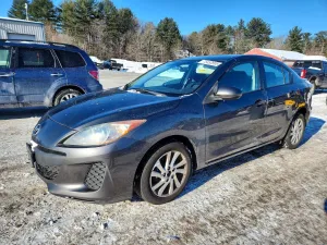 2013 MAZDA 3