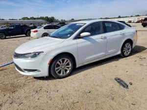 2016 CHRYSLER 200