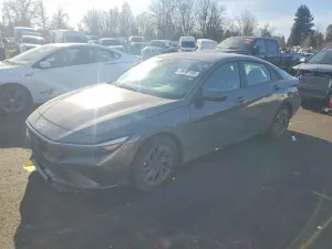 2024 HYUNDAI ELANTRA