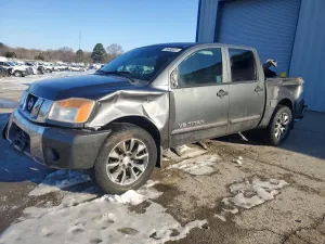 2012 NISSAN TITAN