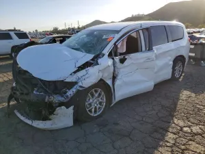 2024 CHRYSLER MINIVAN