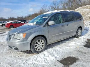 2016 CHRYSLER MINIVAN