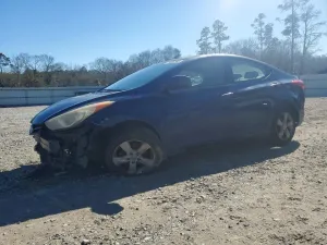2013 HYUNDAI ELANTRA