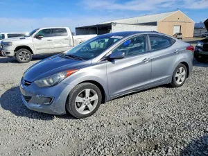 2013 HYUNDAI ELANTRA
