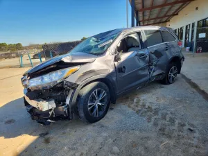 2017 TOYOTA HIGHLANDER