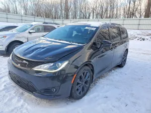 2019 CHRYSLER PACIFICA