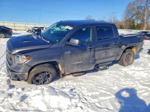 2018 TOYOTA TUNDRA