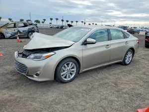 2015 TOYOTA AVALON