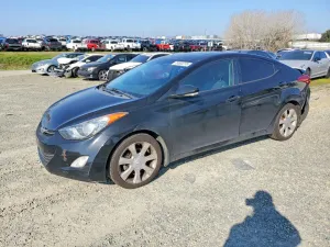 2013 HYUNDAI ELANTRA