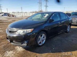 2014 TOYOTA CAMRY