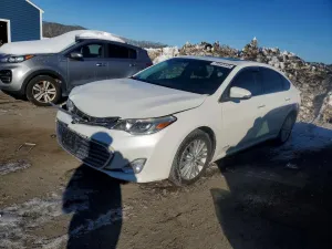 2013 TOYOTA AVALON