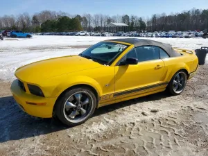 2005 FORD MUSTANG