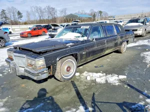 CADILLAC FLEETWOOD