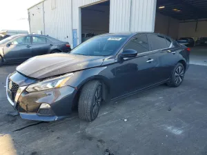 2021 NISS ALTIMA