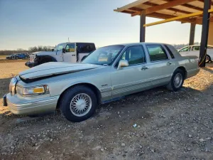 1997 LINCOLN TOWNCAR