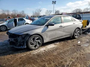 2024 HYUNDAI ELANTRA