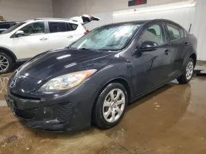 2013 MAZDA 3