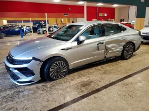2025 HYUNDAI SONATA
