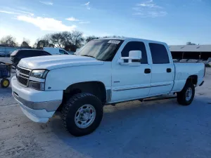 2005 GMC SIERRA