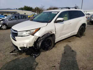 2016 TOYOTA HIGHLANDER