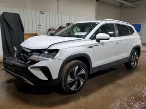 2024 VOLKSWAGEN TAOS SE