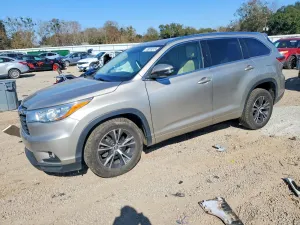 2016 TOYOTA HIGHLANDER