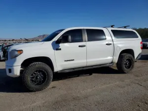 2017 TOYOTA TUNDRA