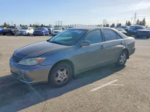 2002 TOYOTA CAMRY