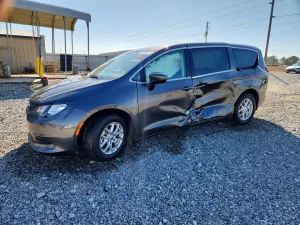 2022 CHRYSLER VOYAGER