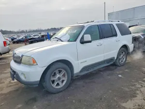 2005 LINCOLN TOWNHOUSE AVIATOR