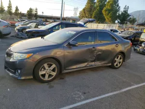2013 TOYOTA CAMRY